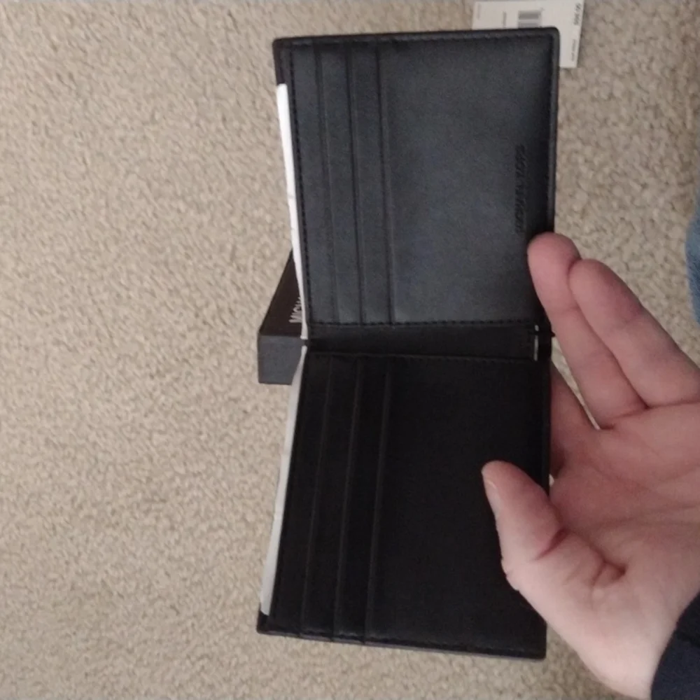 Michael Kors Andy Slim Bifold Wallet